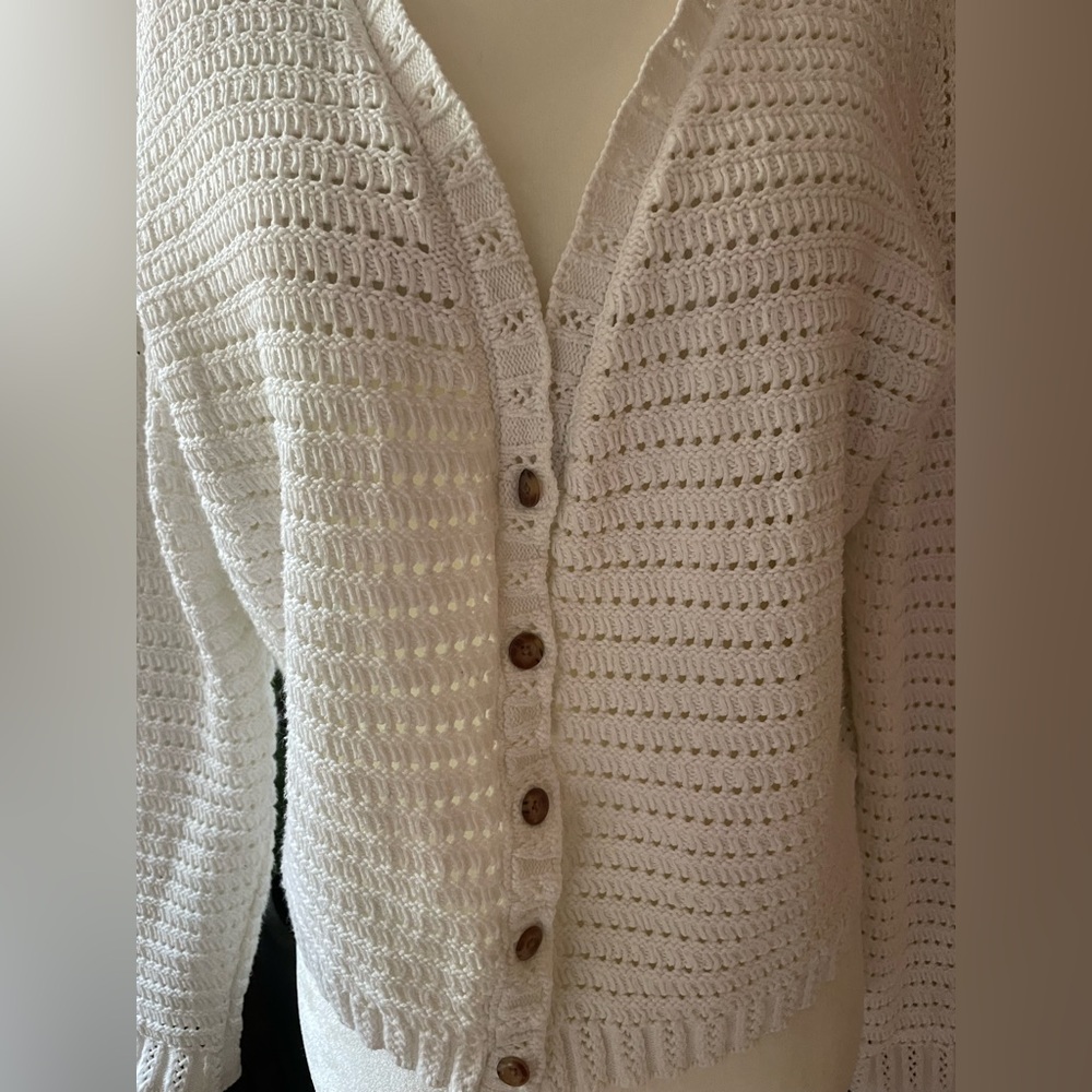 RW&CO. White Button-Up Cardigan - Picture 4 of 6